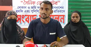টঙ্গীতে স্বেচ্ছাসেবক দলের ব্যানার টানিয়ে ব্যবসা প্রতিষ্ঠান দখলের অভিযোগ